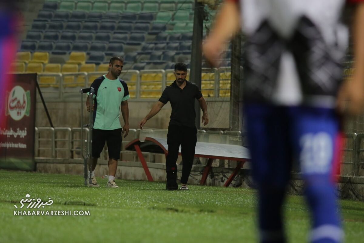 عکس| وضعیت عالیشاه بعد از شکستگی دو انگشت/ کاپیتان با آتلپا دیده شد