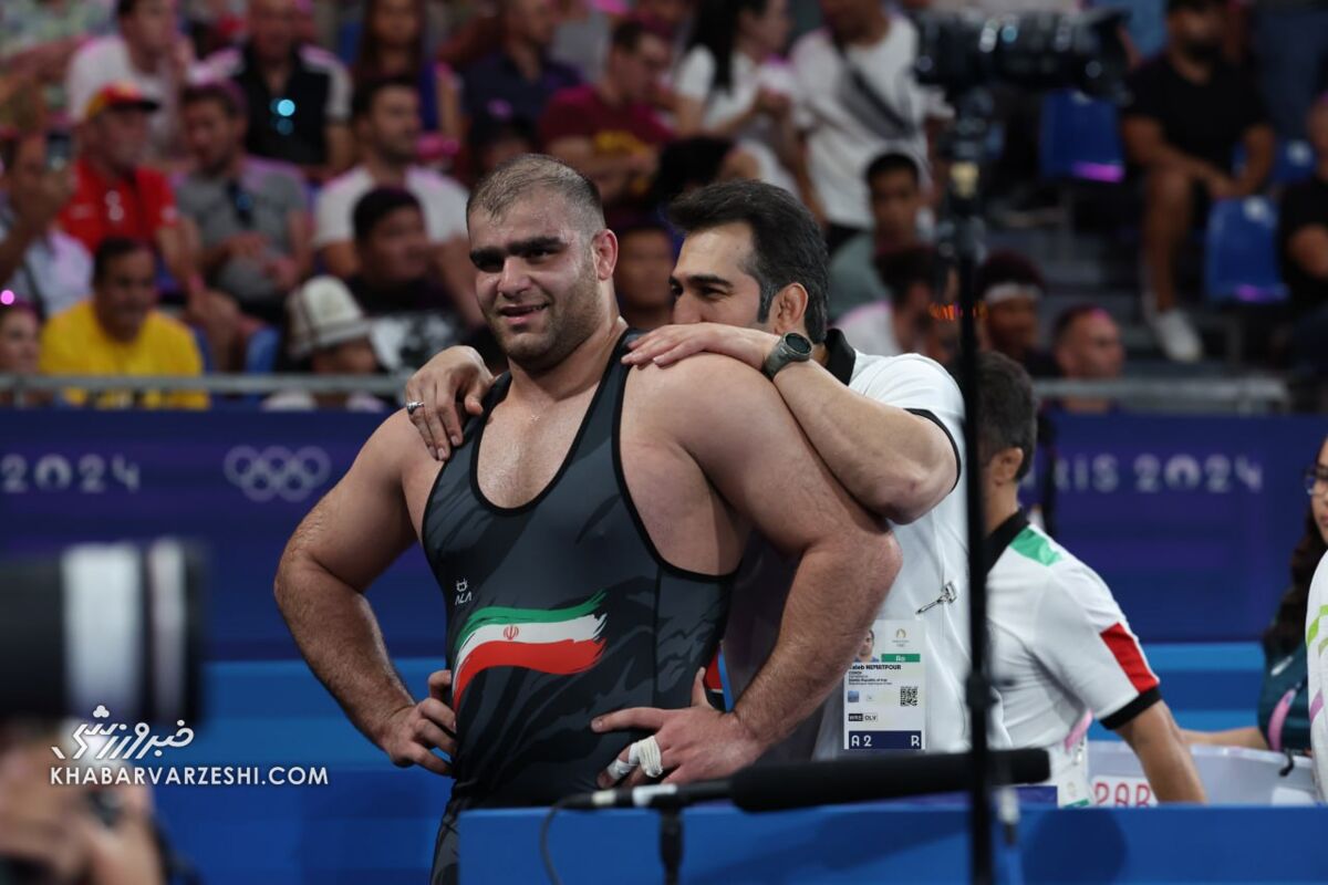 اولین چراغ المپیک برای ایران روشن شد؛ میرزازاده برنز گرفت/ کشتیگیر ایرانی به کشتیگیر ایرانی باخت! اولین چراغ المپیک برای ایران روشن شد؛ میرزازاده برنز گرفت/ کشتیگیر ایرانی به کشتیگیر ایرانی باخت!