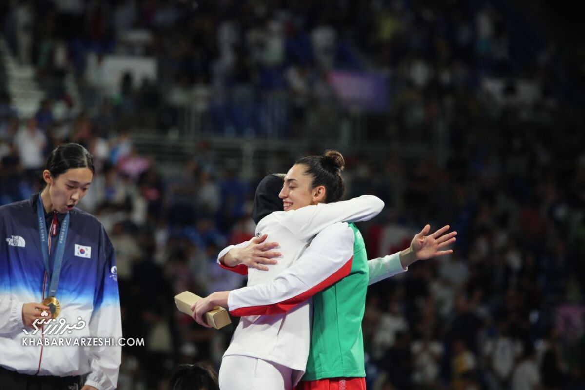 عکس| ناهید کیانی و کیمیا علیزاده در آغوش هم/ قشنگترین صحنه المپیک
