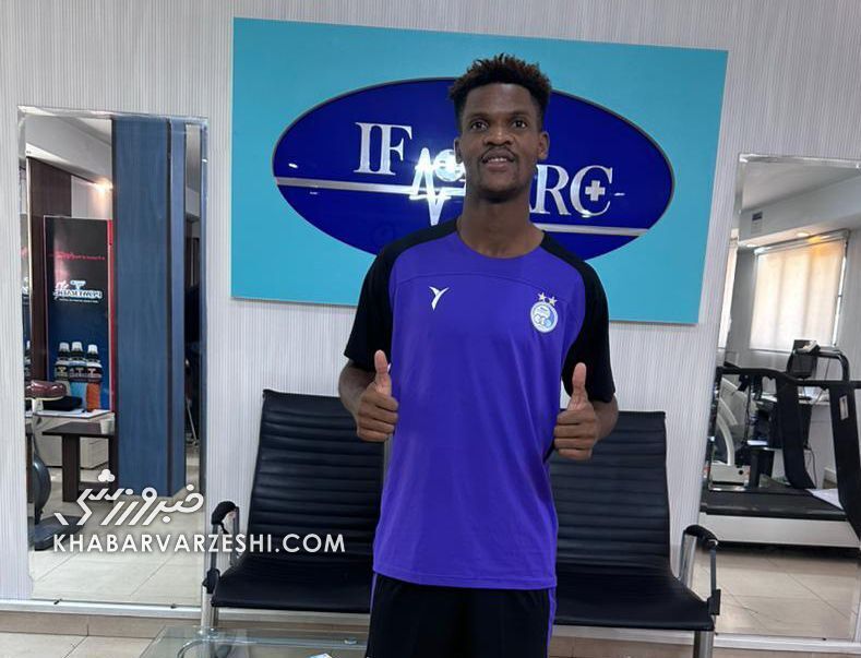 این بازیکن با پیراهن استقلال جفت لایک داد!/ خرید جدید آبیها در آستانه رونمایی +عکس