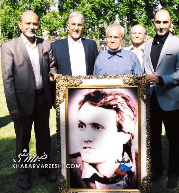 تبریک دروازهبان اسبق تیم ملی به رقیب قدیمی و رفیق ۵۴ ساله