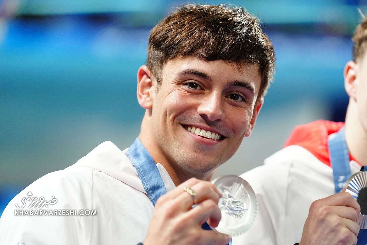 بازنشستگی ورزشکار معروف المپیکی که روی سکو بافتنی میبافت! بازنشستگی ورزشکار معروف المپیکی که روی سکو بافتنی میبافت!