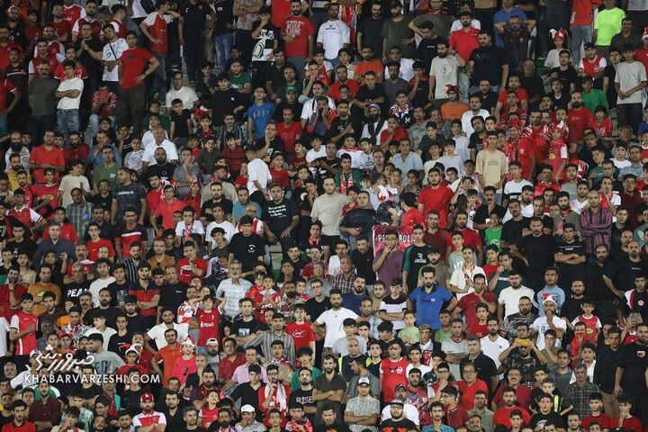 هواداران پرسپولیس؛ پرسپولیس - ذوبآهن