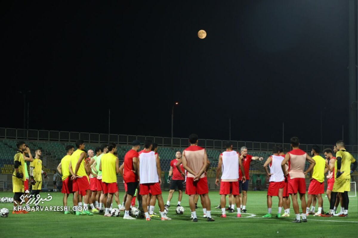 تذکر گاریدو به بازیکنان پرسپولیس/ سرخپوشان  ۱۰۰ دقیقه تمرین کردند +عکس