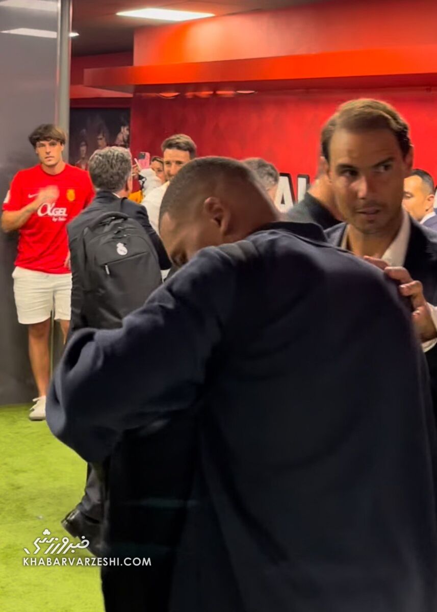 عکس| سورپرایز رئالیها توسط ماتادور بزرگ/ امباپه به نادال هدیه داد