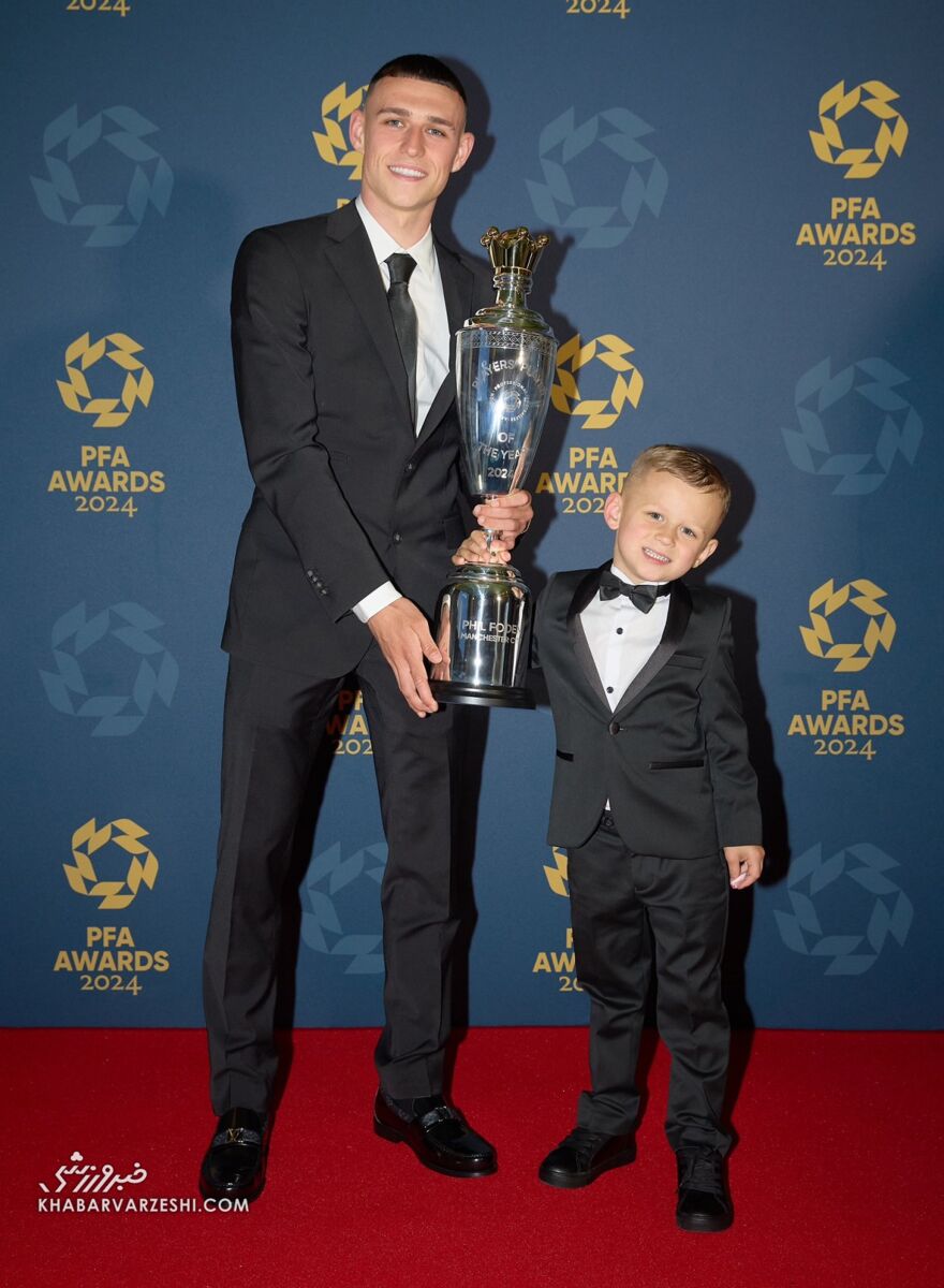 همه برندگان جوایز اتحادیه فوتبالیستهای حرفهای/ ستاره ۲۳ ساله بهترین بازیکن فصل شد +عکس