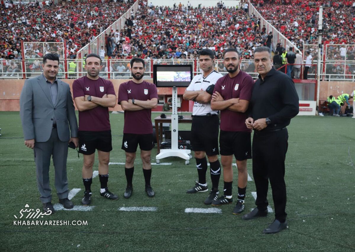 الغرافه مقابل استقلال اعتماد بهنفس کاذب دارد/ بیکفایتی مدیران موجب مضحکه فوتبال شده است/ قضاوت با ۸ داور و باز هم اشتباه شرمآور است!