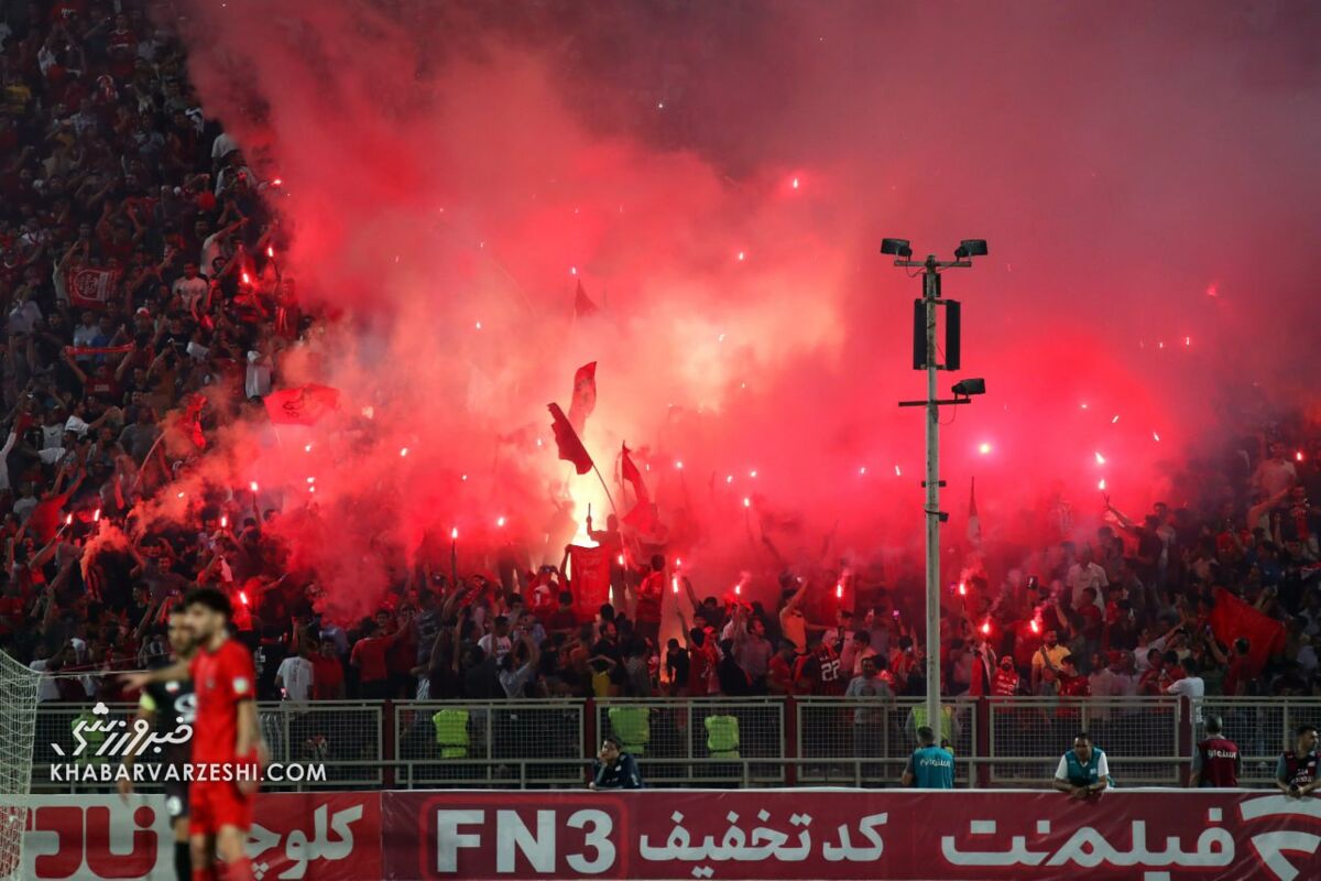 مخالفت با برگزاری دیدار پرسپولیس و فولاد در شهر مشهد