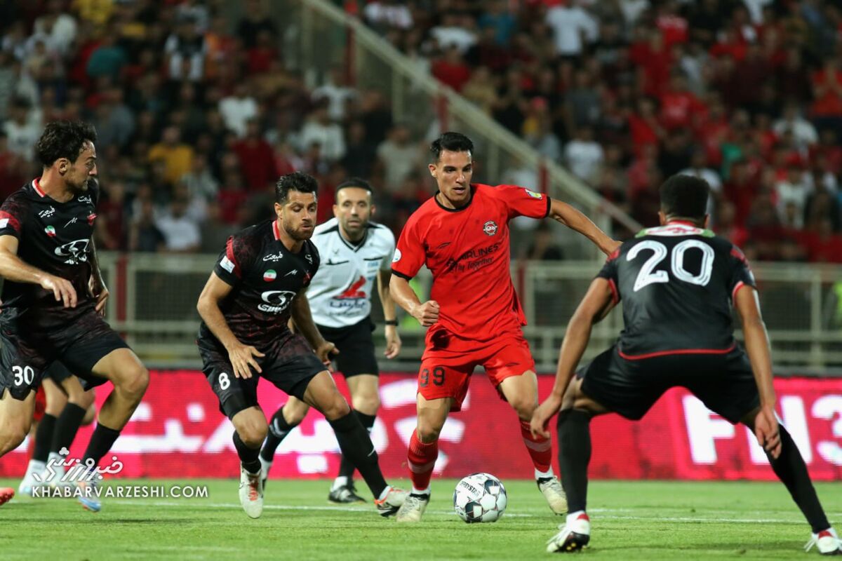 زمان بازی پرسپولیس - تراکتور تغییر کرد/ حضور ۳۰ هزار تماشاگر در آزادی زمان بازی پرسپولیس - تراکتور تغییر کرد/ حضور ۳۰ هزار تماشاگر در آزادی