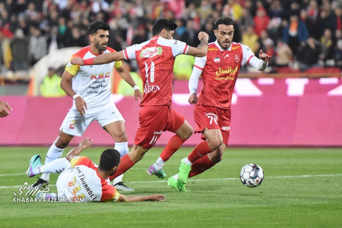 استقلال به پرسپولیس و فولاد انگیزه داد استقلال به پرسپولیس و فولاد انگیزه داد