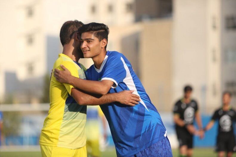 عکس| رونمایی از هاشمینسب در تمرین استقلال!