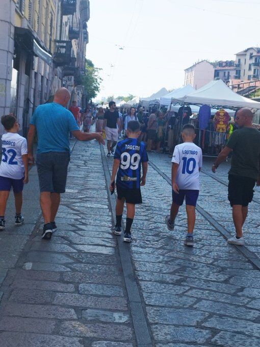 عکس| مهدی طارمی الگو پسربچههای ایتالیایی