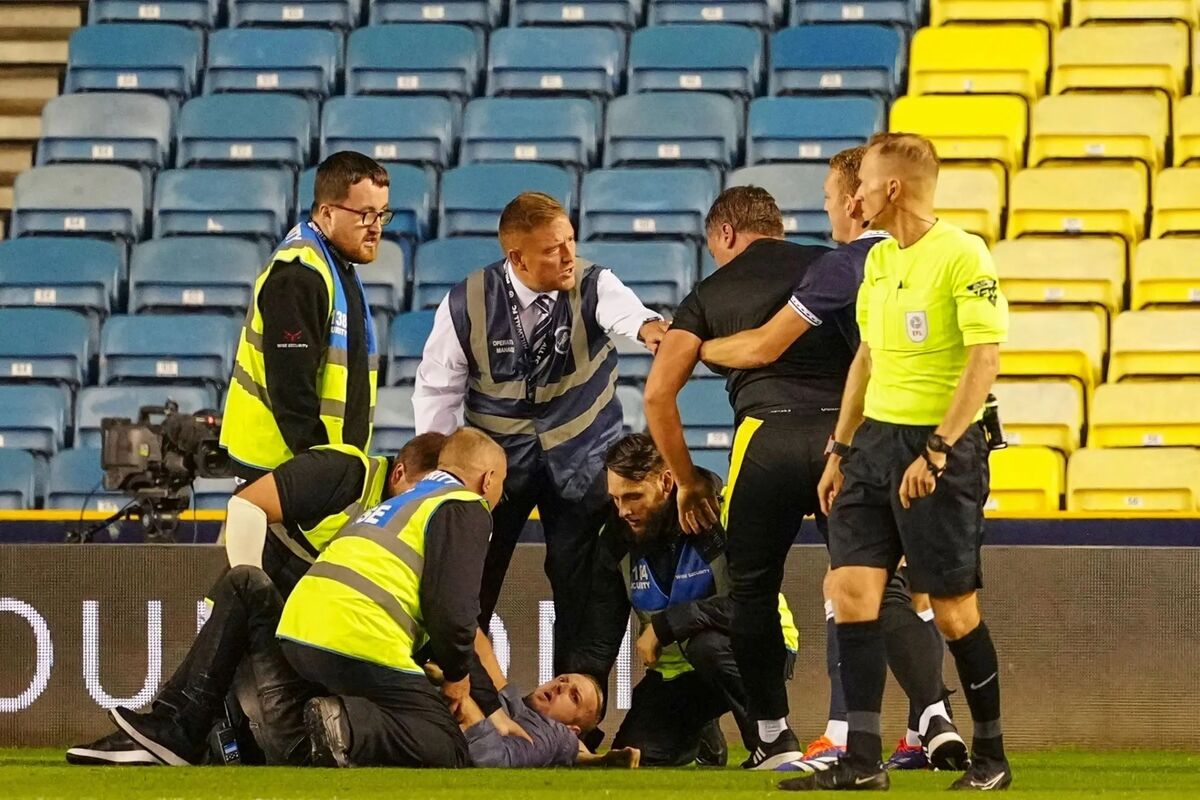 عکس| جیمیجامپ بدشانس زیر مشت و لگد آقای مربی