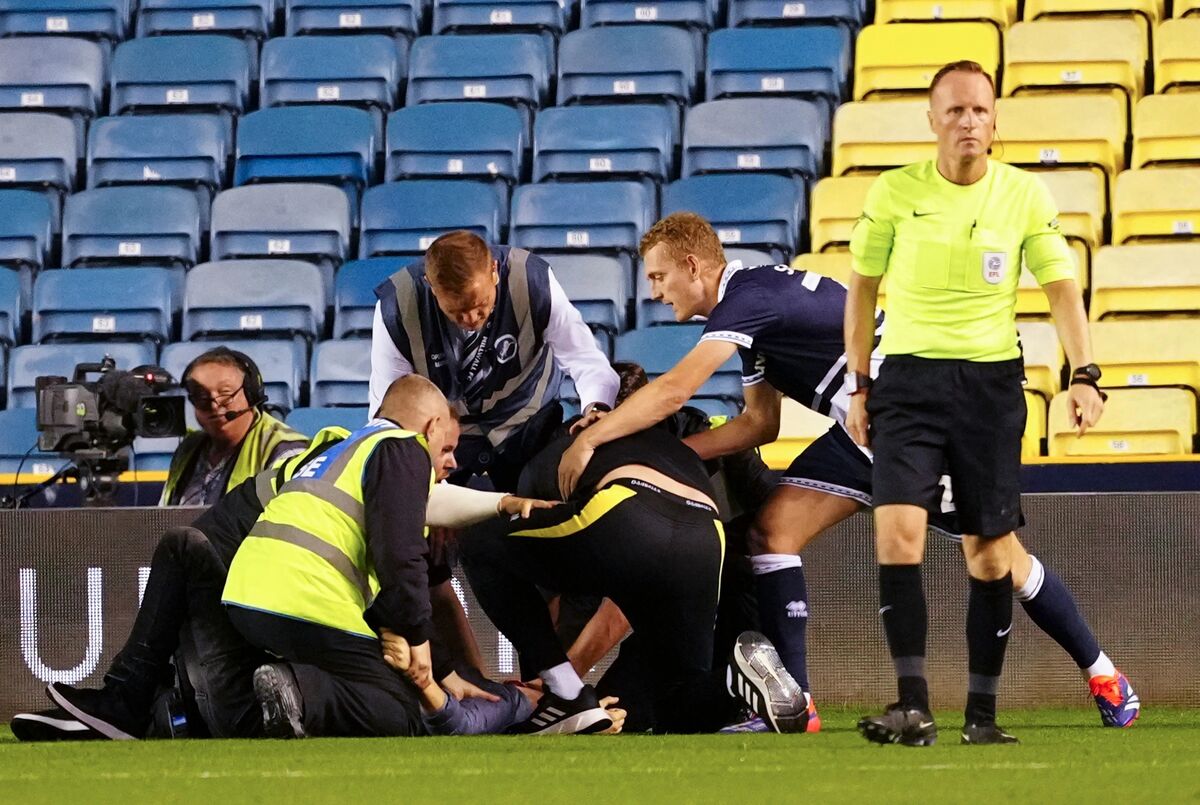 عکس| جیمیجامپ بدشانس زیر مشت و لگد آقای مربی