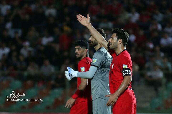 شجاع خلیلزاده؛ هوادار - تراکتور