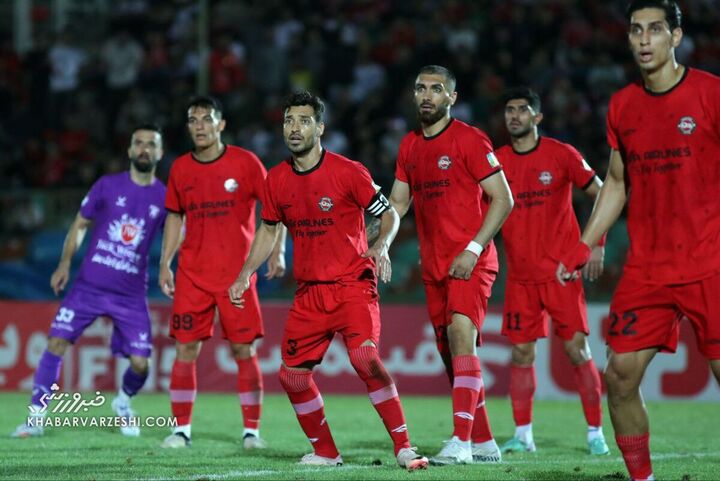 شجاع خلیلزاده و عارف آقاسی؛ هوادار - تراکتور