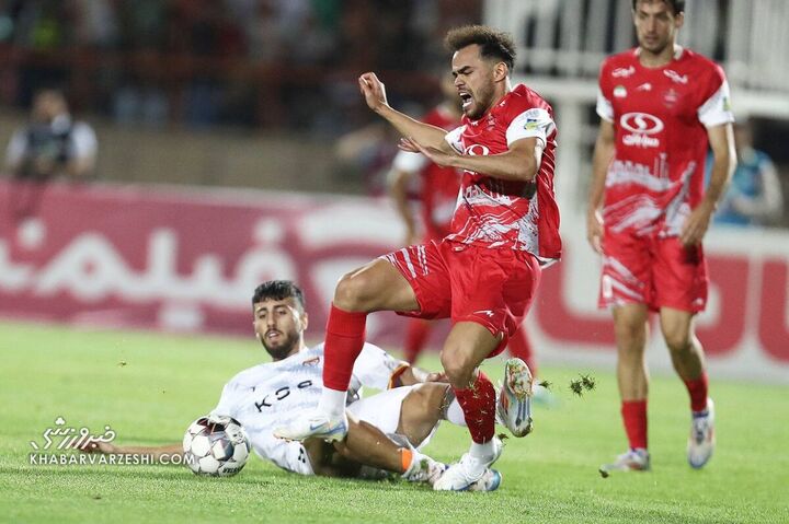 اوستون اورونوف؛ پرسپولیس - فولاد