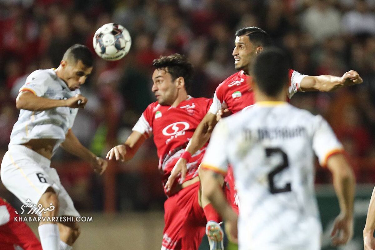 پرسپولیسیهای تراکتور عامل باخت تیمشان شدند/ خوب شد کارتال جو وحشتناک فوتبال ما را دید!/ بازی با فولاد ۶امتیازیترین مسابقه پرسپولیس است