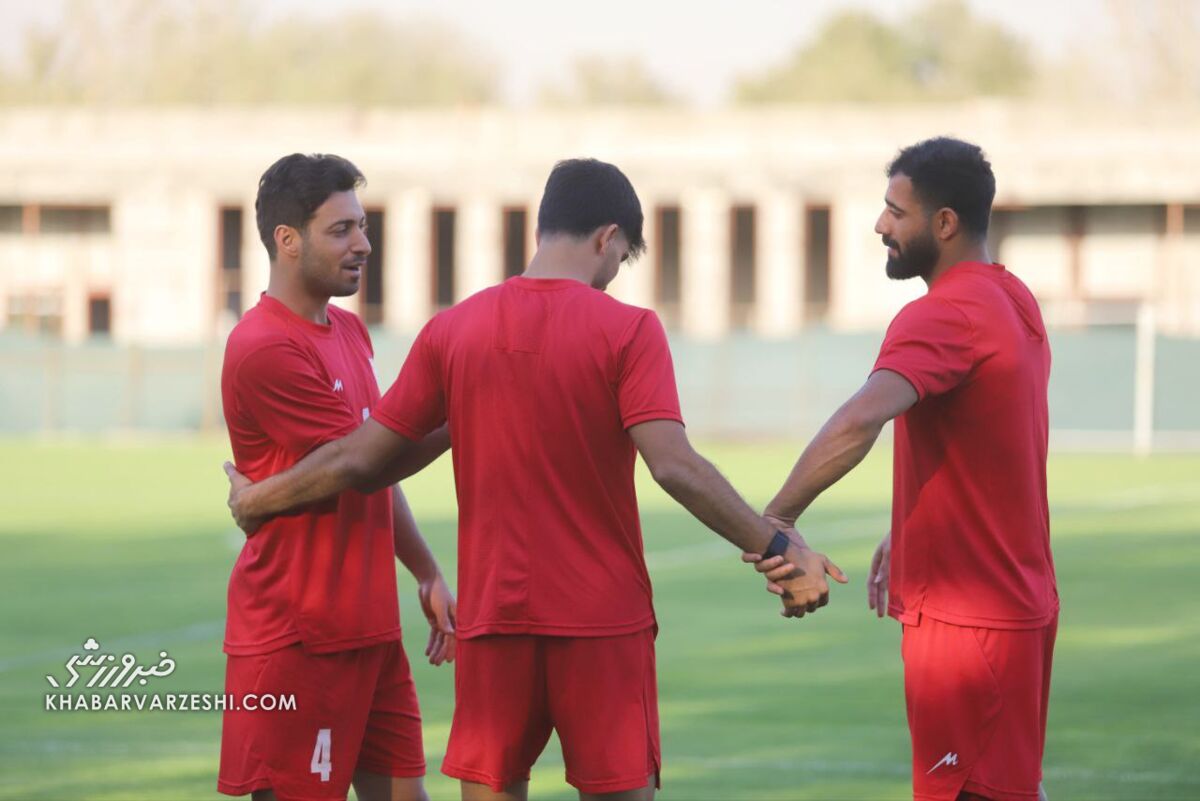 دور زدن مدافعان تیم ملی مثل تریلی است!/ امیدوارم یک امتیاز را از ازبکستان بگیریم/ در تیم ملی فقط یک بازیکن استاندارد داریم!