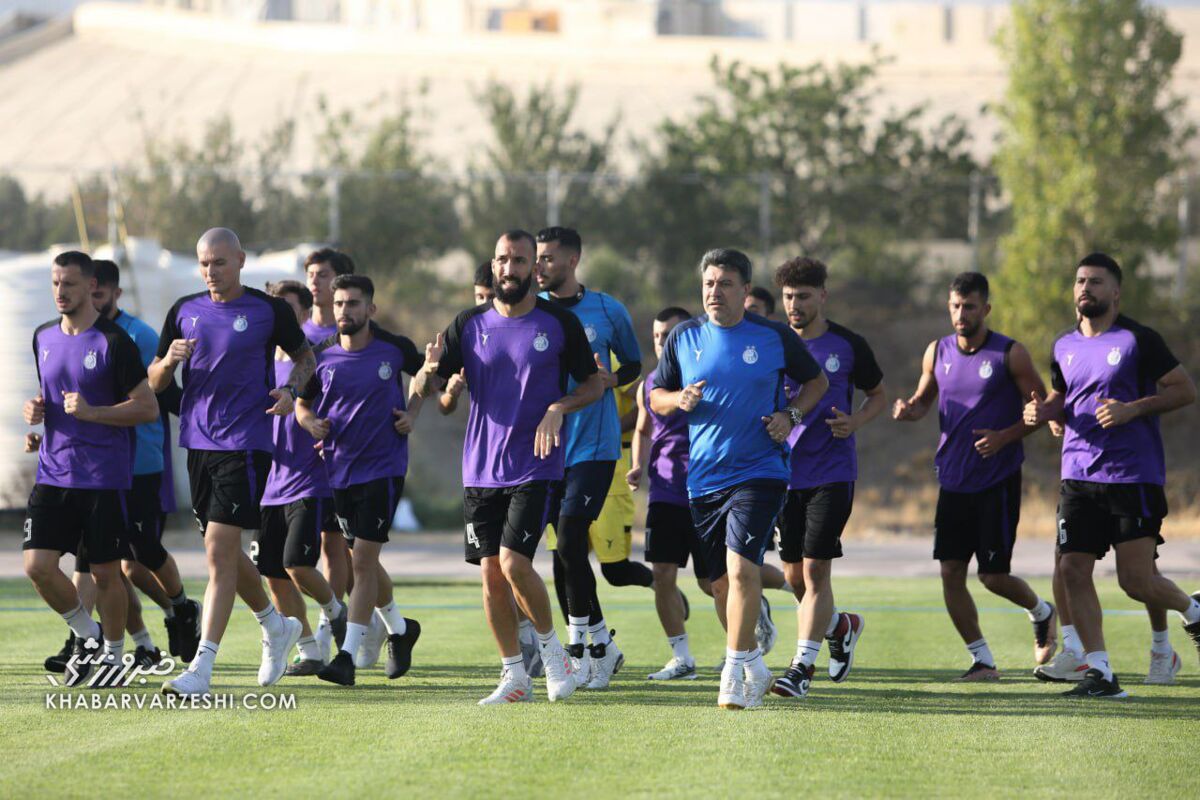 با این اقدام آبرو و حیثیت استقلال را میبریم/ نکونام دو بازی فرصت دارد خودش را ثابت کند/ وزیر جدید باید به این وضعیت خفتبار پایان بدهد