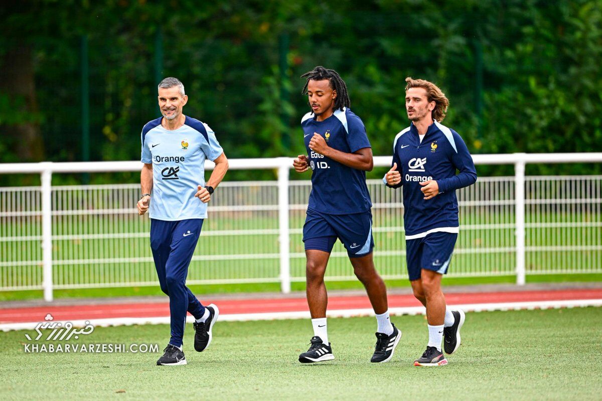 عکس| استایل عجیب مدافع ملیپوش در اردو عکس| استایل عجیب مدافع ملیپوش در اردو