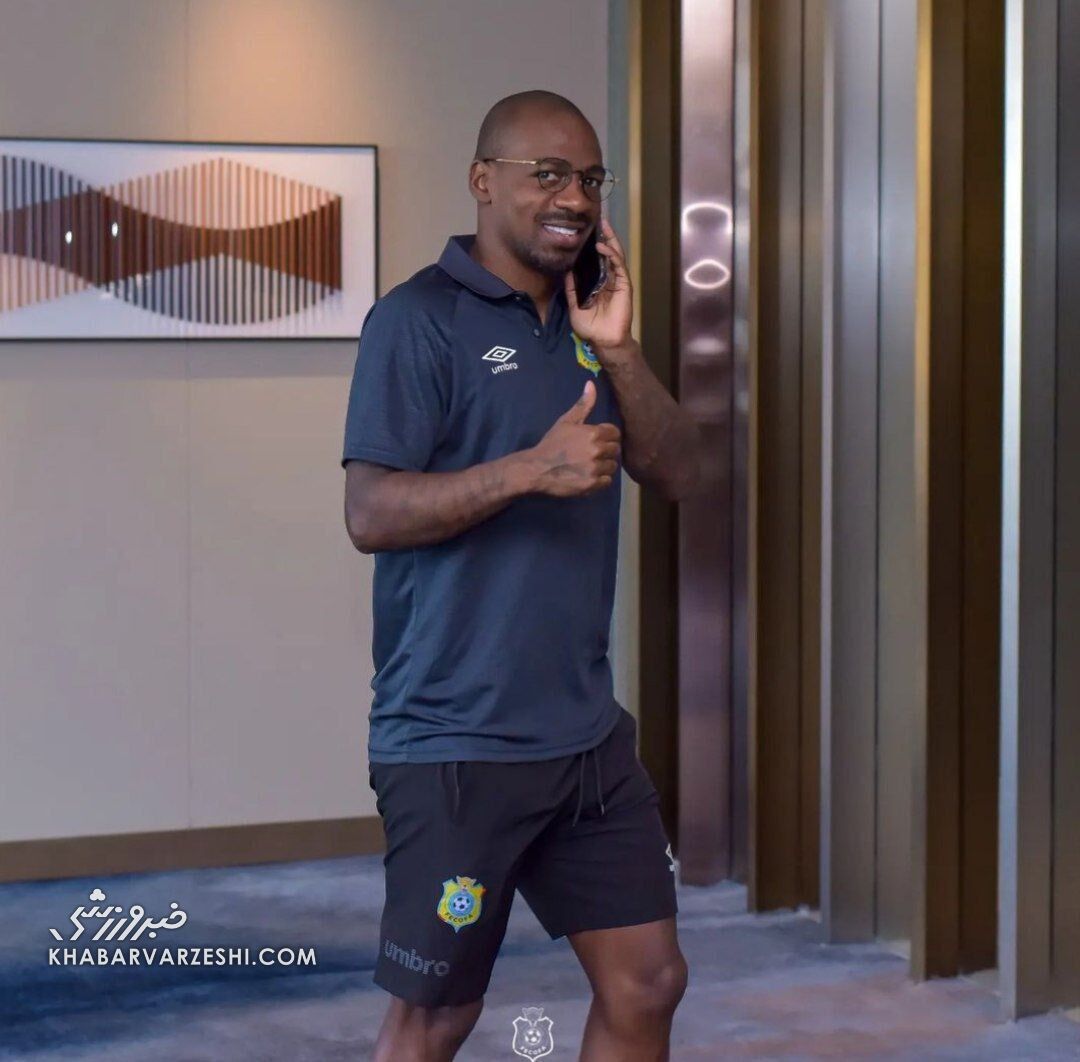 حضور گائل کاکوتا در اردوی تیم ملی گنگو +عکس