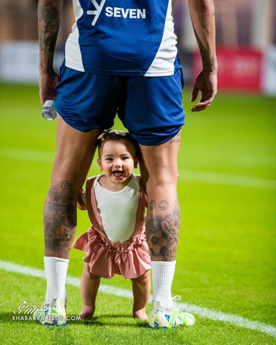 نیمار با انتشار عکسهای دلنشین دخترش، اینستاگرام را منفجر کرد! +تصاویر