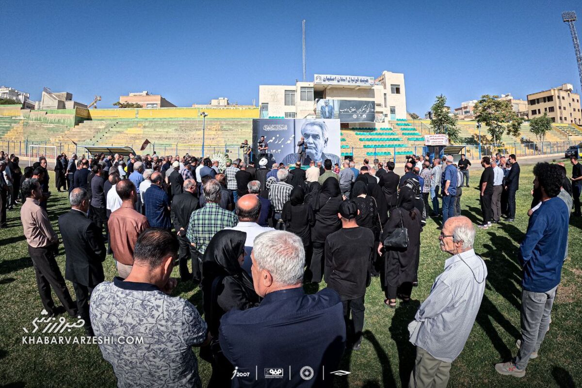 سنگربان اخلاق و ادب در خانه ابدی آرام گرفت +عکس