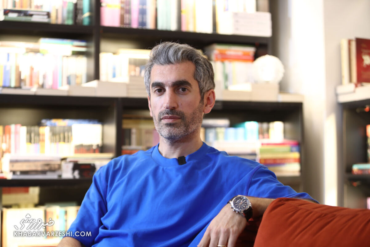 نیکبخت واحدی: استقلال با ۳ برد به پرسپولیس میرسد/ این جباری دیگر آن ۸ شاکی نیست/ پلن تیم ملی را تغییر بدهید؛ کره شمالی حریف تدارکاتی است!