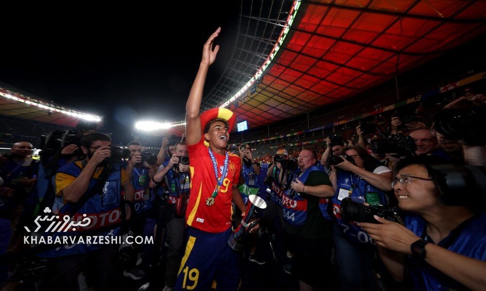 لامین یامال مقابل وینیسیوس جونیور؛ ستاره بارسلونا بهتر است یا رئالمادرید؟ لامین یامال مقابل وینیسیوس جونیور؛ ستاره بارسلونا بهتر است یا رئالمادرید؟