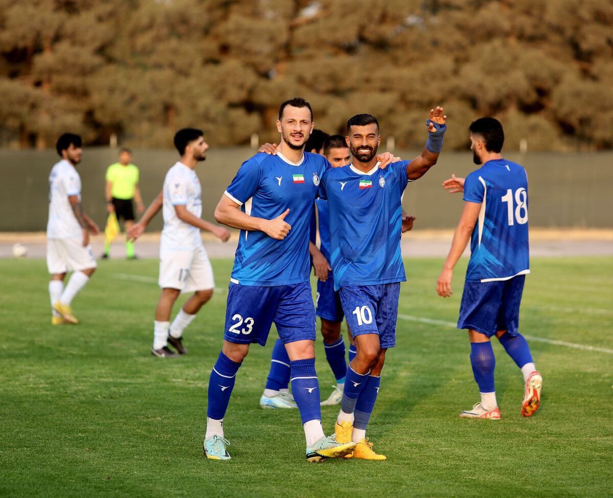 مهاجم استقلال می خواهد بماند/ گلزنی به گل گهر رمضانی را نجات می دهد؟ مهاجم استقلال می خواهد بماند/ گلزنی به گل گهر رمضانی را نجات می دهد؟