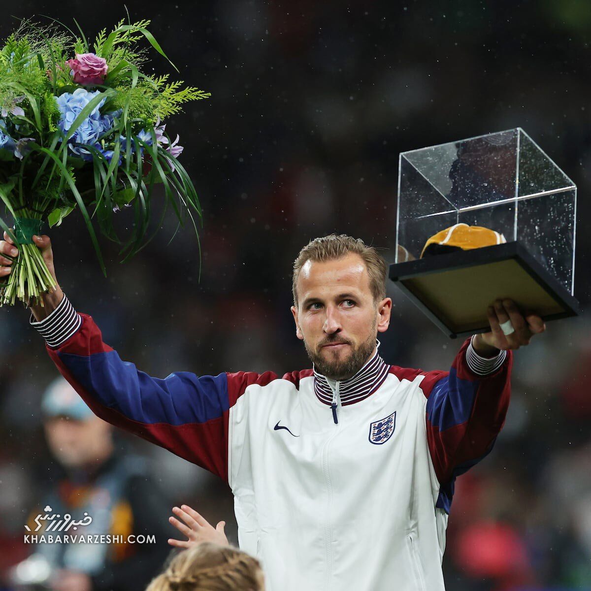 شب باشکوه هری کین در لیگ ملتها/ دریافت یادبود مخصوص و دبل در ومبلی +تصاویر