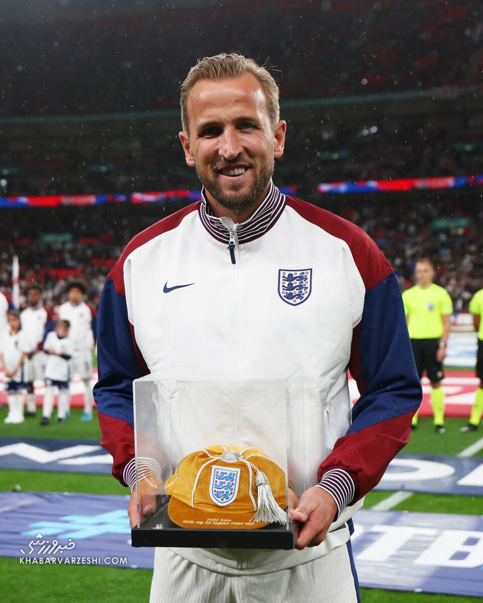 شب باشکوه هری کین در لیگ ملتها/ دریافت یادبود مخصوص و دبل در ومبلی +تصاویر