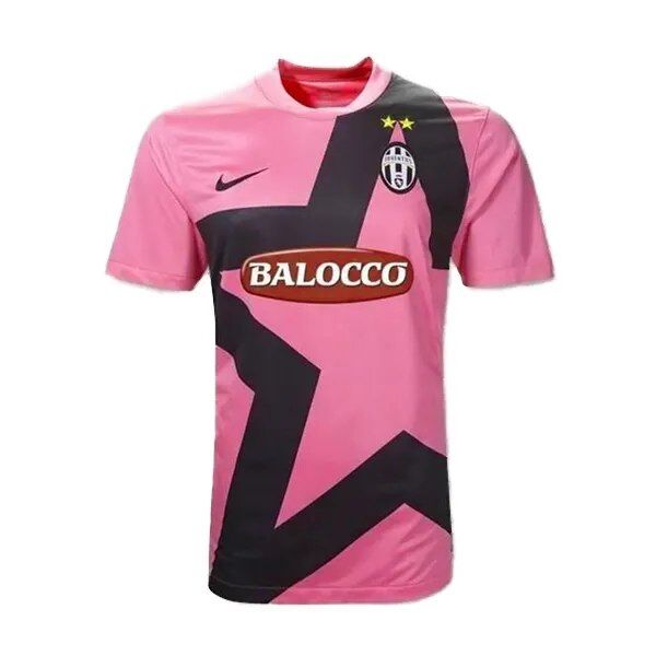 عکس| شباهت کیت استقلالیها به یوونتوس!