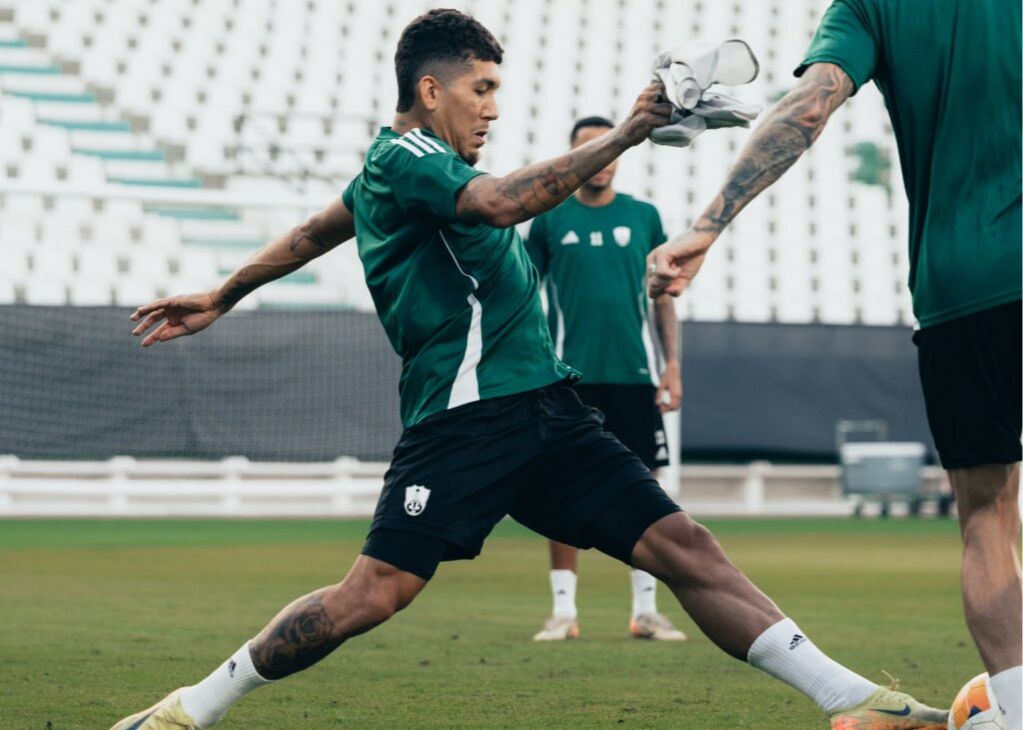 ترس پرسپولیسیها از ستاره سابق لیورپول +عکس