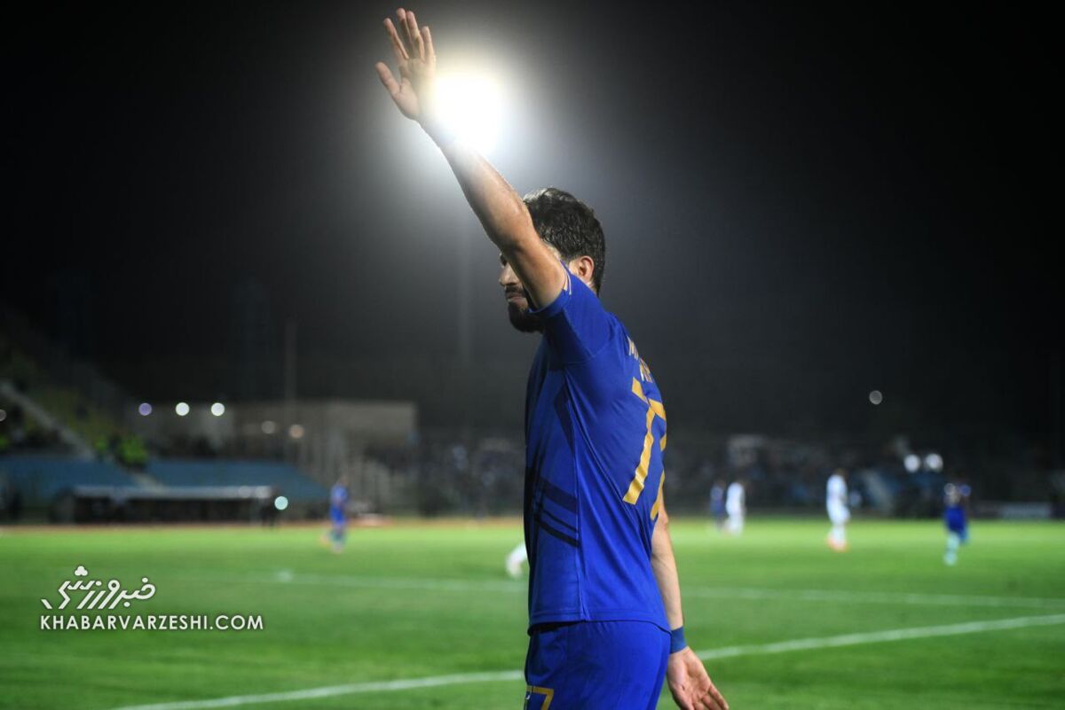 استایل عجیب ستاره استقلال در اردوی تیم ملی +عکس استایل عجیب ستاره استقلال در اردوی تیم ملی +عکس