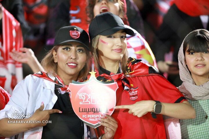 هواداران پرسپولیس؛ پرسپولیس - آلومینیوم