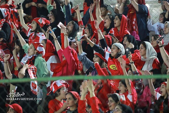 هواداران پرسپولیس؛ پرسپولیس - آلومینیوم