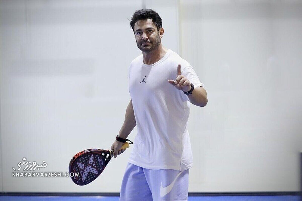 حمله هواداران پدل به گلزار؛ جای شما اینجا نیست آقای سوپراستار! حمله هواداران پدل به گلزار؛ جای شما اینجا نیست آقای سوپراستار!