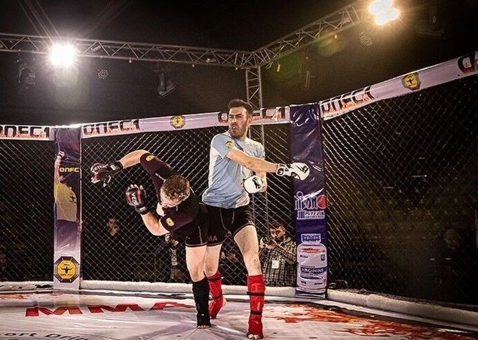 در مسابقات غیرقانونی MMA چه میگذرد؟/ بساط خون و قمار در شبهای پایتخت!