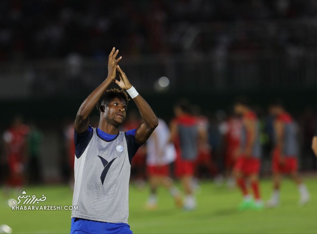 پشت پرده عدم بازگشت اندونگ به ایران/ استقلال برای هافبک گابنی نامه تهدیدآمیز فرستاد پشت پرده عدم بازگشت اندونگ به ایران/ استقلال برای هافبک گابنی نامه تهدیدآمیز فرستاد