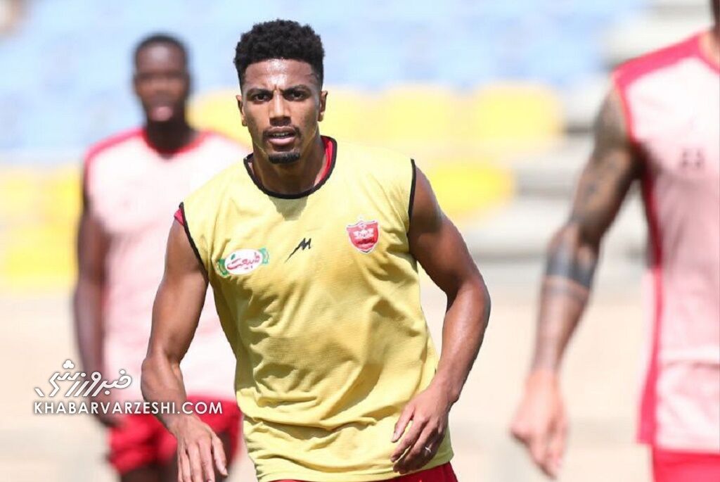 مدافع پرسپولیس به تیم بحرینی پیوست مدافع پرسپولیس به تیم بحرینی پیوست