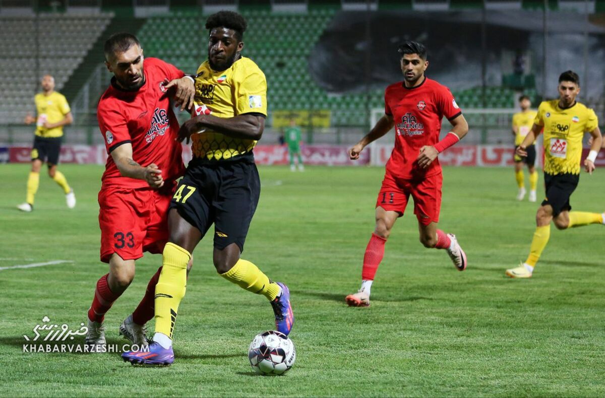 لطف بزرگ تراکتور و سپاهان به پرسپولیس و فولاد! لطف بزرگ تراکتور و سپاهان به پرسپولیس و فولاد!