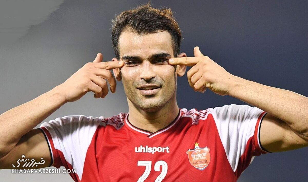 ماجرای جنجالی محرومیت ۶ ماهه مهاجم پرسپولیس بعد از حرکت توهینآمیز! ماجرای جنجالی محرومیت ۶ ماهه مهاجم پرسپولیس بعد از حرکت توهینآمیز!