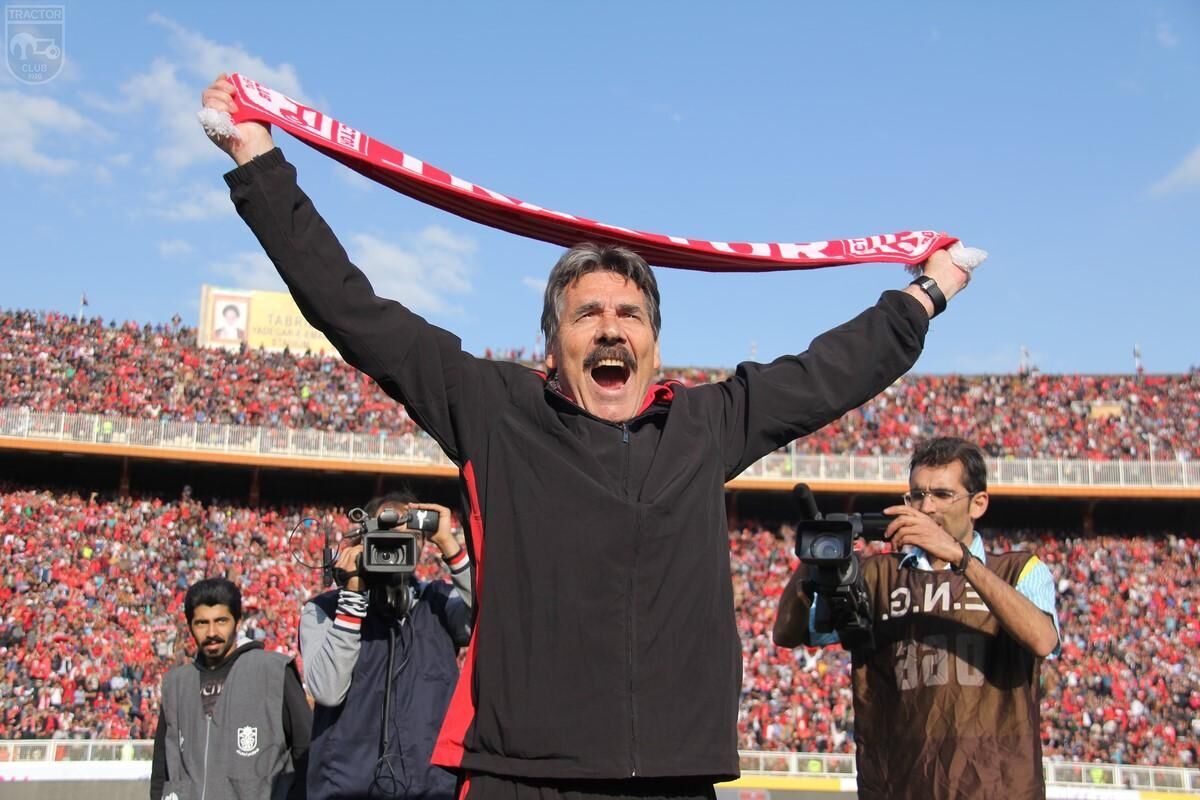 تونی اولیویرا: فغانی را هرگز نمیبخشم، به خاطر او قهرمانی را از دست دادیم/ قبل از مرگم میخواهم در تبریز باشم/ شما نمیدانید کیروش چه مربی خوبی است