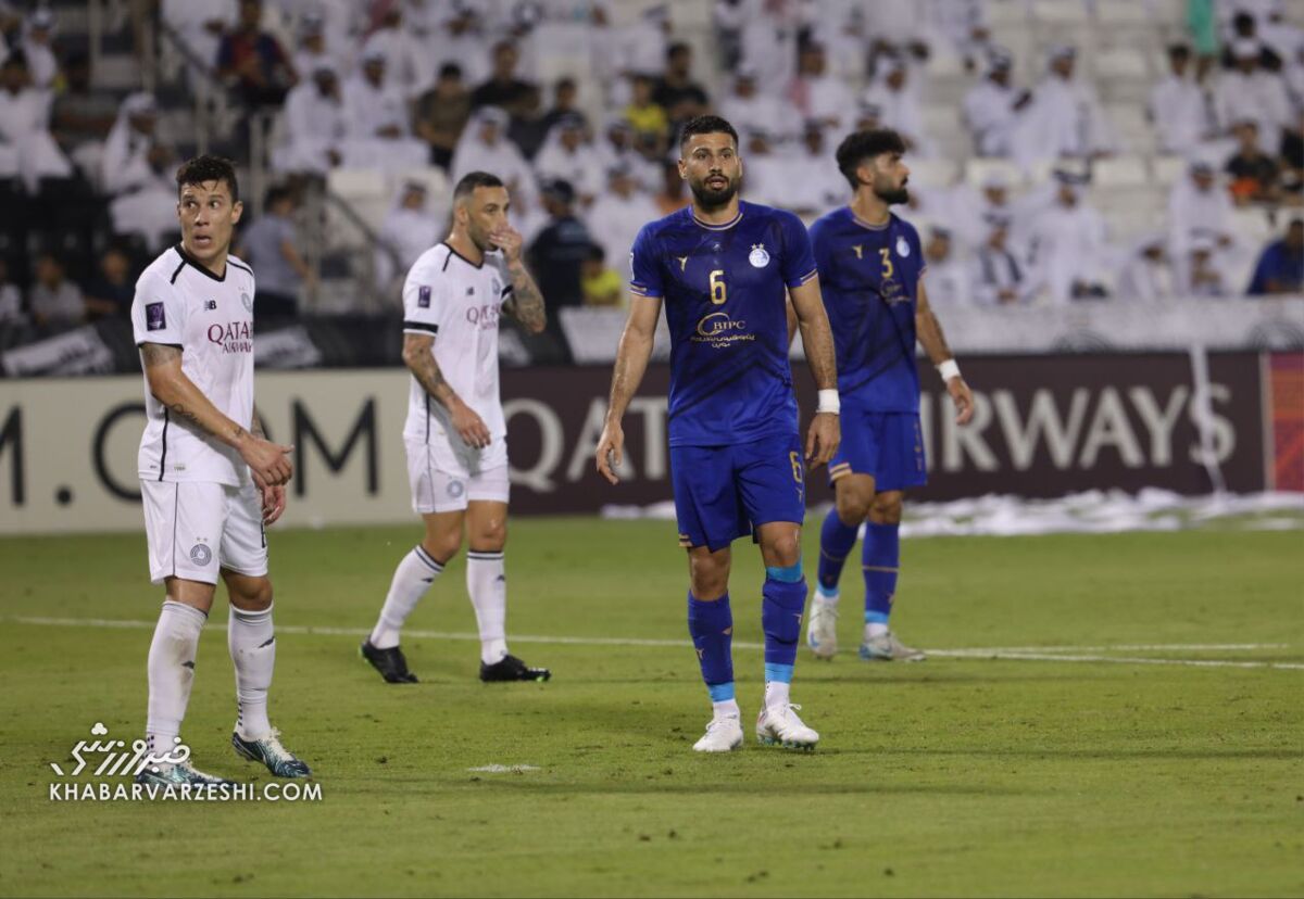 مدافع استقلال به دیدار با تراکتور نمی‌رسد؛ الهلال شاید!