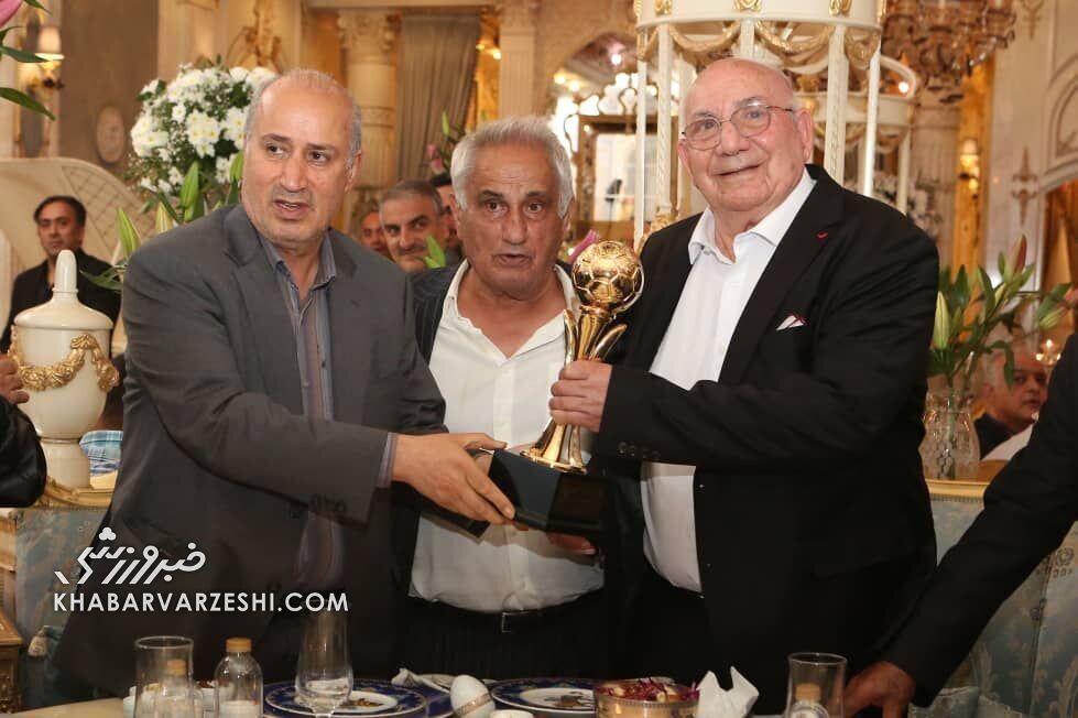 مهدی تاج در جمع ستارههای فوتبال ایران +عکس