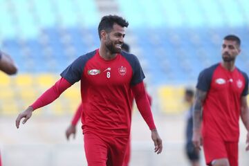 عکس| ملاقات مدافع پرسپولیس با بسکتبالیست استقلالی