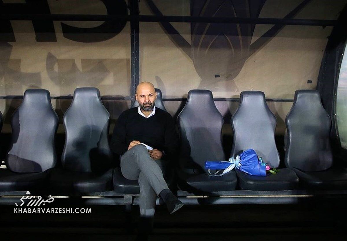 خداحافظی بختیاری زاده تحت فشار و علی رغم میل باطنی بوده؛ تلاش میکنیم او تا بازی مرگ و زندگی سرمربی بماند! خداحافظی بختیاری زاده تحت فشار و علی رغم میل باطنی بوده؛ تلاش میکنیم او تا بازی مرگ و زندگی سرمربی بماند!