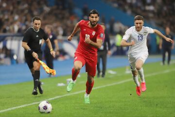 بمب زمستانی فوتبال ایران روی موج امارات/ پیشنهاد نجومی برای انتقال مهاجم پرسپولیسی